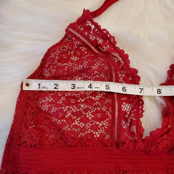 One Day Only Sale! NWT VS red lace garter slip lingerie - Picture 12 of 16